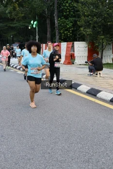 Runner Photo 4296996