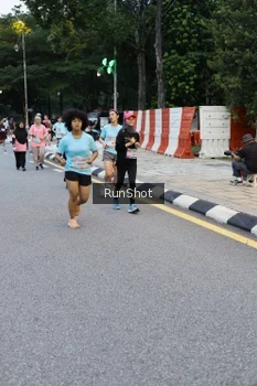 Runner Photo 4297000
