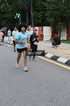 Runner Photo 4297002