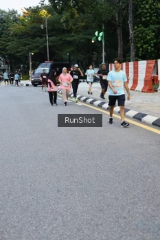 Runner Photo 4297018