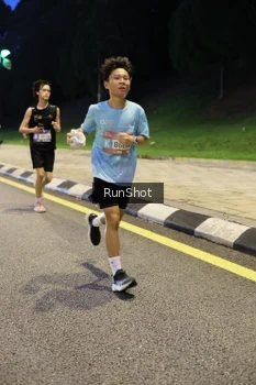 Runner Photo 4297037
