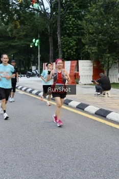 Runner Photo 4297044