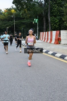 Runner Photo 4297061