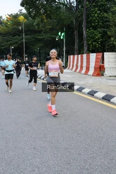 Runner Photo 4297064