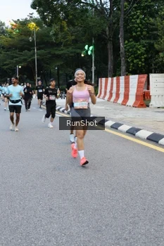 Runner Photo 4297066