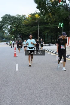 Runner Photo 4297070