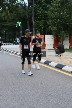 Runner Photo 4297073