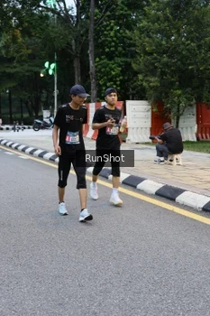 Runner Photo 4297075