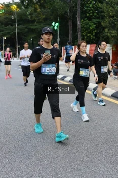 Runner Photo 4297098