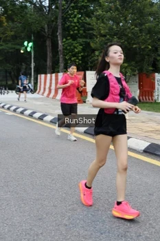 Runner Photo 4297109