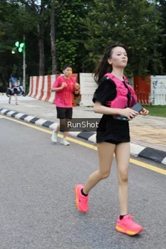 Runner Photo 4297110