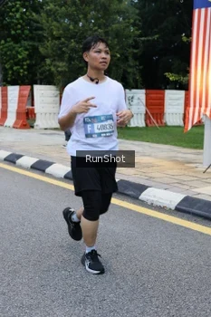 Runner Photo 4297114