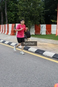 Runner Photo 4297115