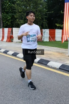 Runner Photo 4297117
