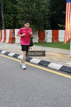 Runner Photo 4297120