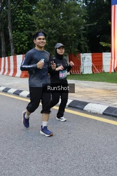 Runner Photo 4297138