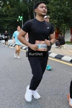 Runner Photo 4297148