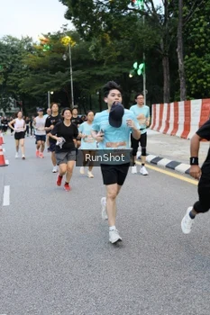 Runner Photo 4297175