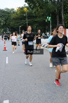Runner Photo 4297192