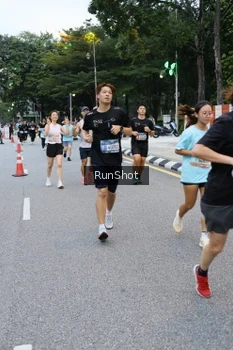Runner Photo 4297197