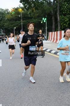 Runner Photo 4297200