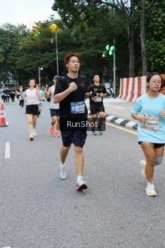 Runner Photo 4297211