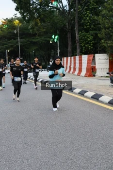 Runner Photo 4297215