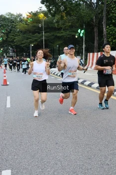 Runner Photo 4297220