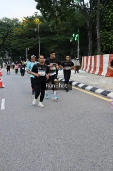 Runner Photo 4297243