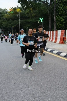 Runner Photo 4297248