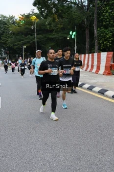 Runner Photo 4297251
