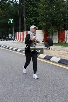Runner Photo 4297337