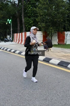 Runner Photo 4297339