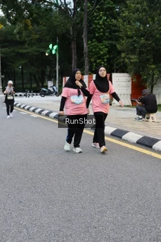 Runner Photo 4297340