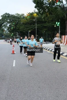 Runner Photo 4297356