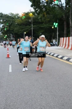 Runner Photo 4297365
