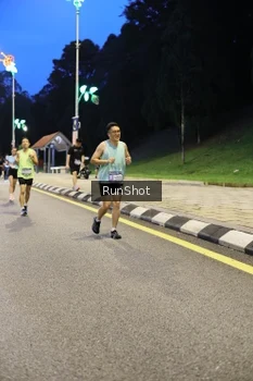 Runner Photo 4297384