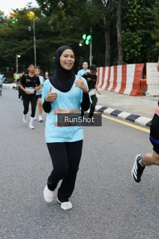 Runner Photo 4297385
