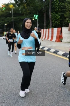 Runner Photo 4297386