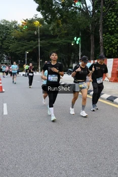 Runner Photo 4297405