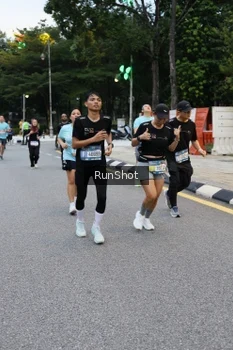 Runner Photo 4297406