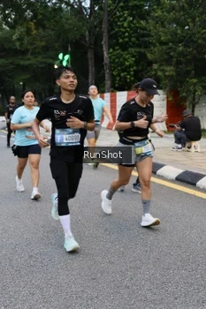 Runner Photo 4297414