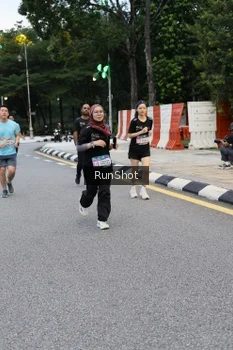 Runner Photo 4297433