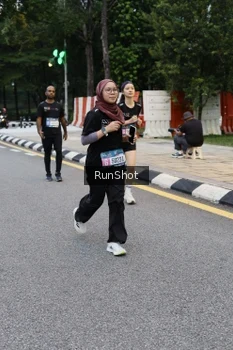 Runner Photo 4297436