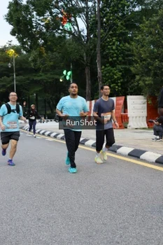 Runner Photo 4297456