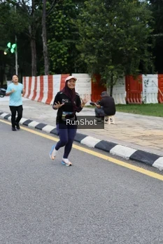 Runner Photo 4297473