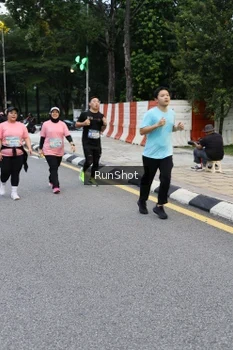 Runner Photo 4297500