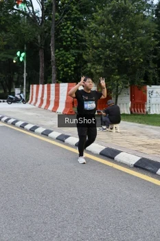 Runner Photo 4297525