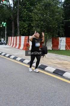 Runner Photo 4297530