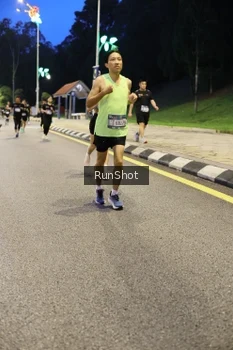 Runner Photo 4297535
